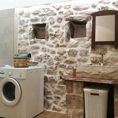 شقة Mediterranean Stone House Ucovic *